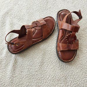 Born sandals, size 9 (40.5), barely worn